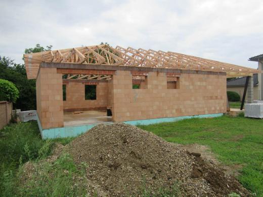 Strecha Levice - foto 14