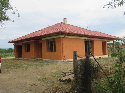 Strecha Veľké Kozmálovce 2 - foto 2