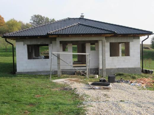 Strecha Bzince pod Javorinou